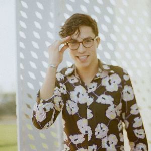 Meet your Posher, Louis